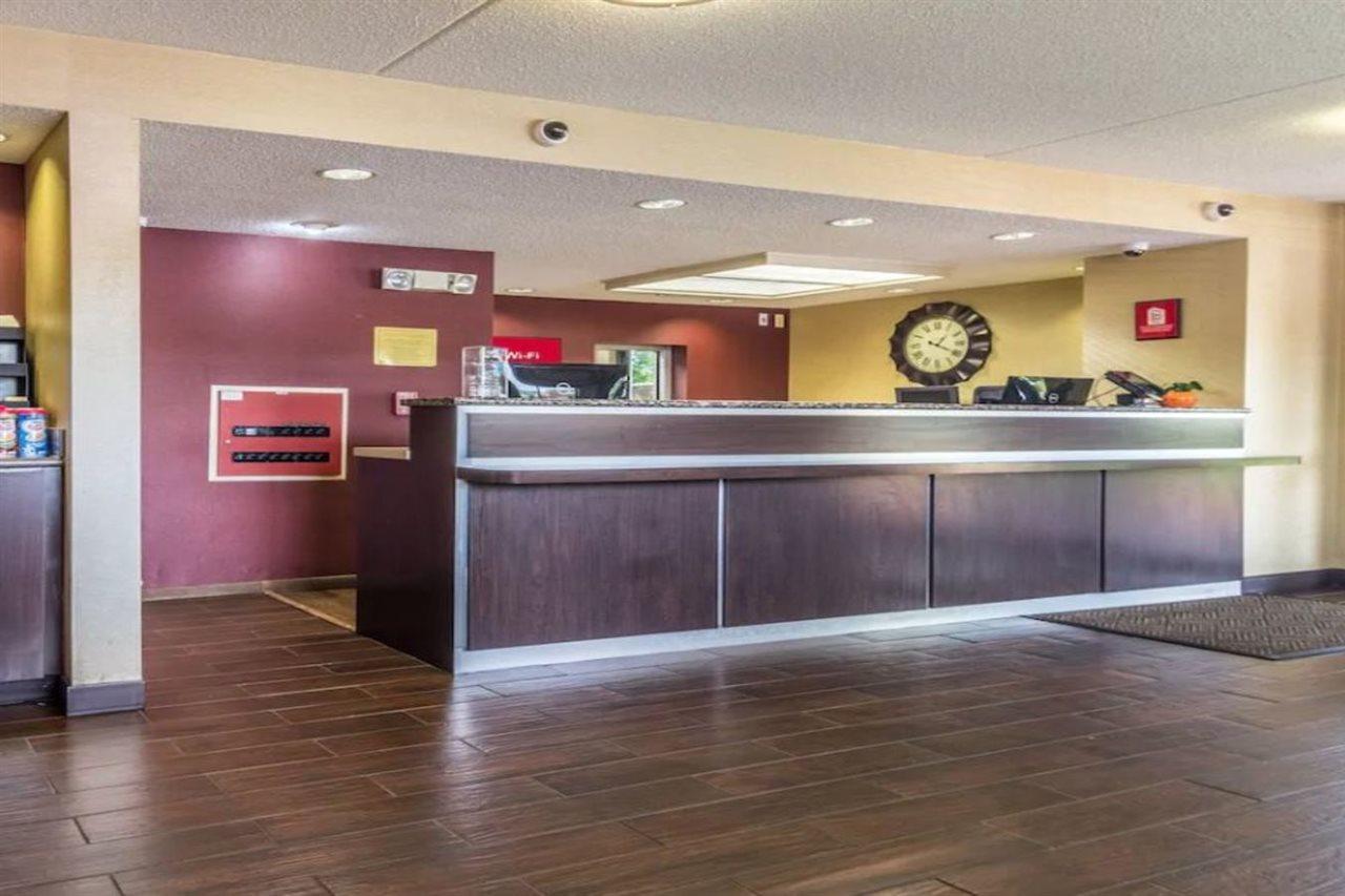 Red Roof Inn Detroit Metro Airport - Белльвилль Экстерьер фото